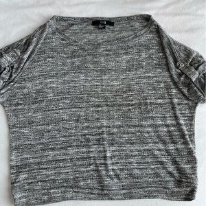 FOREVER 21 FLOWY KNIT TOP